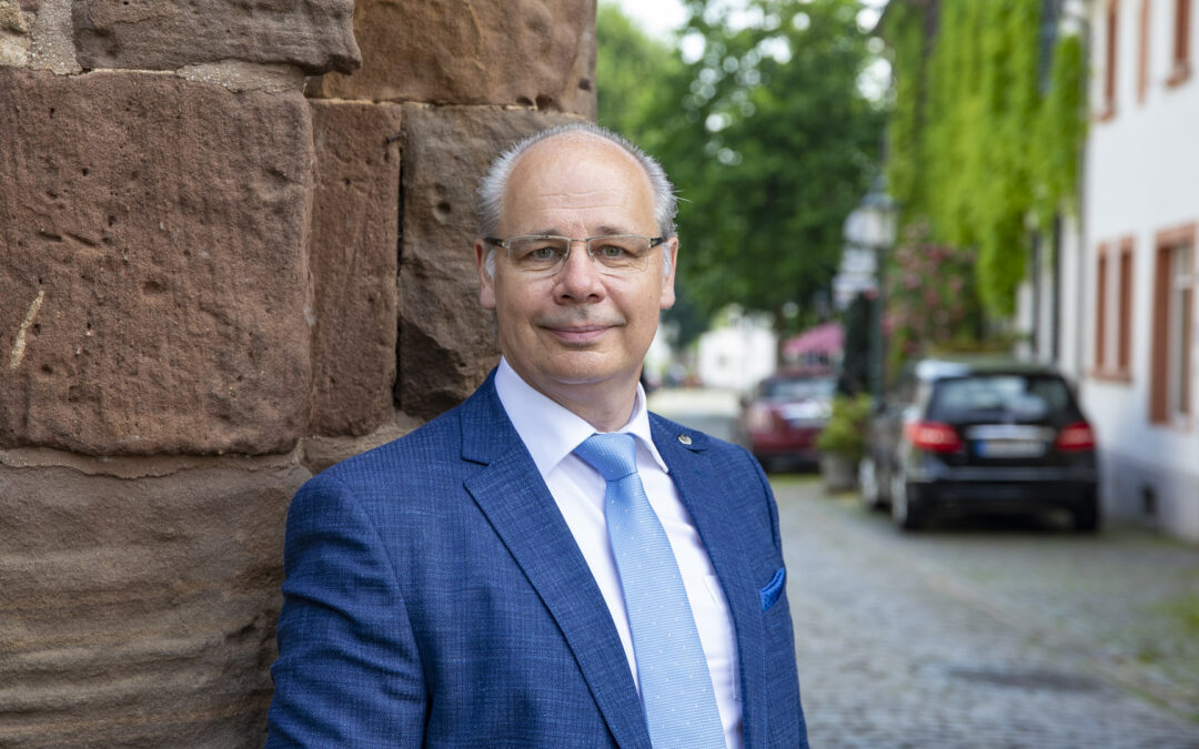 Dr. Georg Kippels